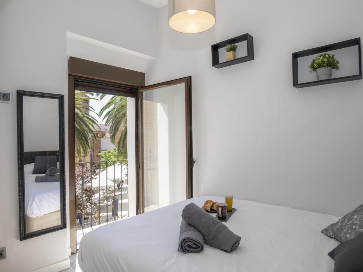 Elegante Apartamento para 5 en el centro de Cáceres con wifi Exterior foto