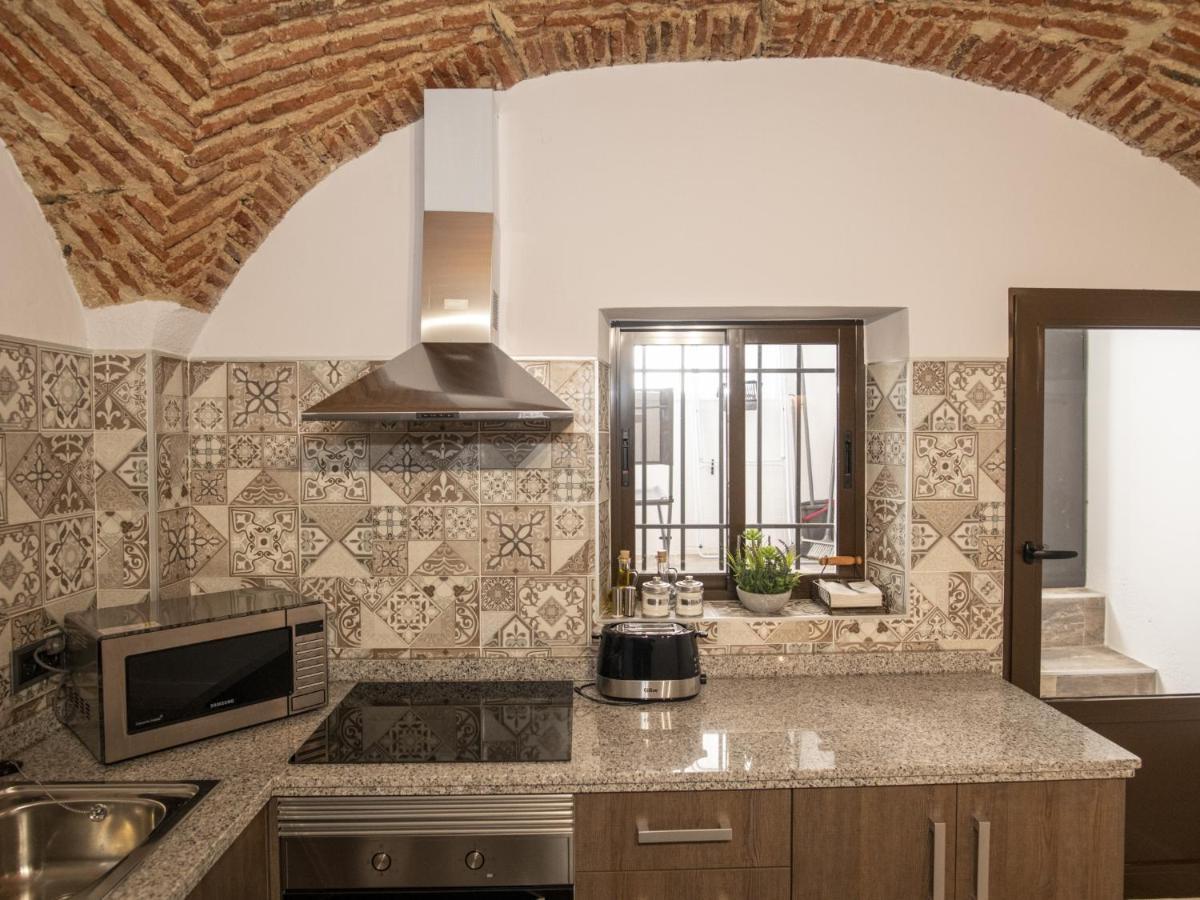 Elegante Apartamento para 5 en el centro de Cáceres con wifi Exterior foto