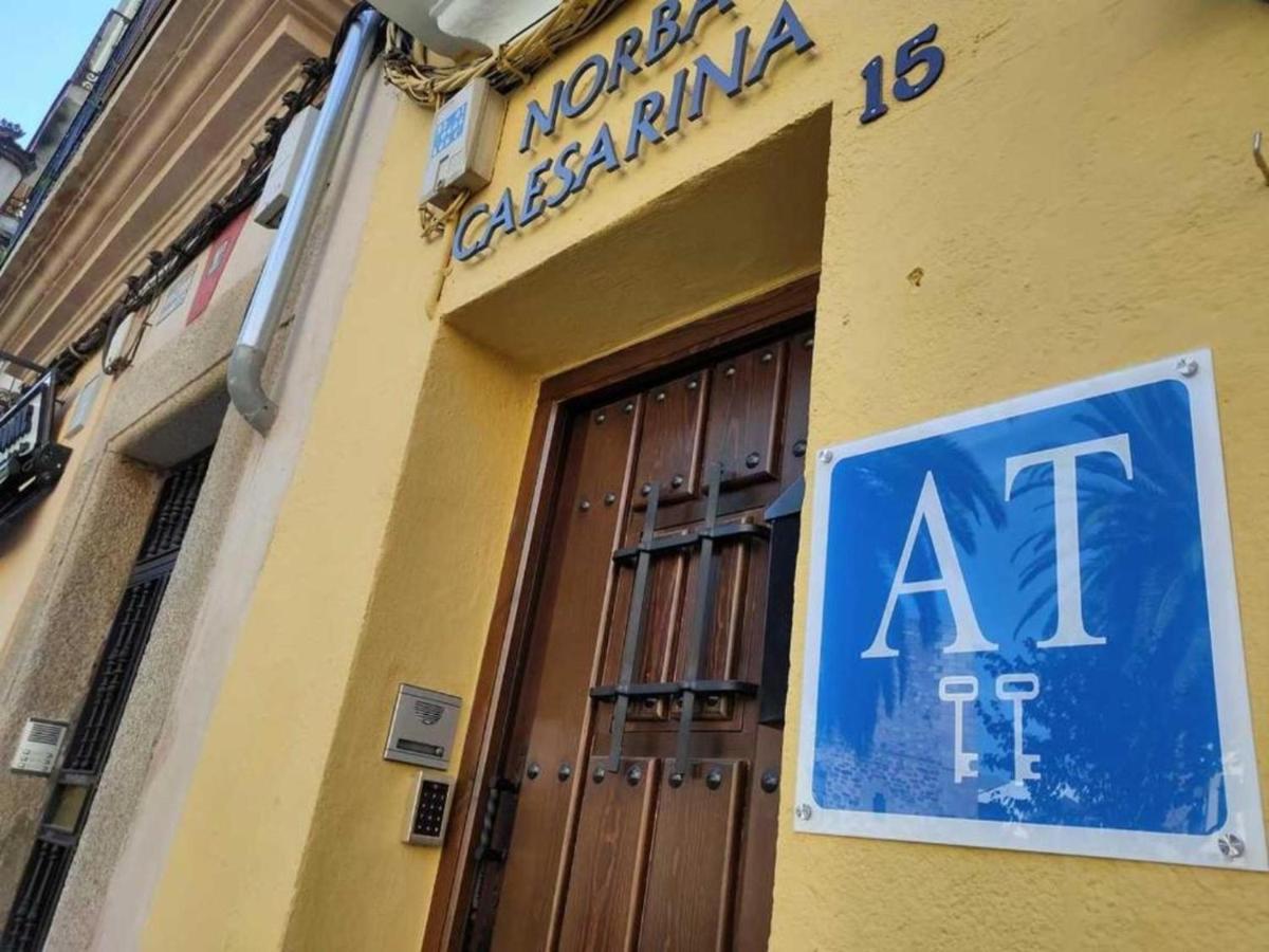 Elegante Apartamento para 5 en el centro de Cáceres con wifi Exterior foto