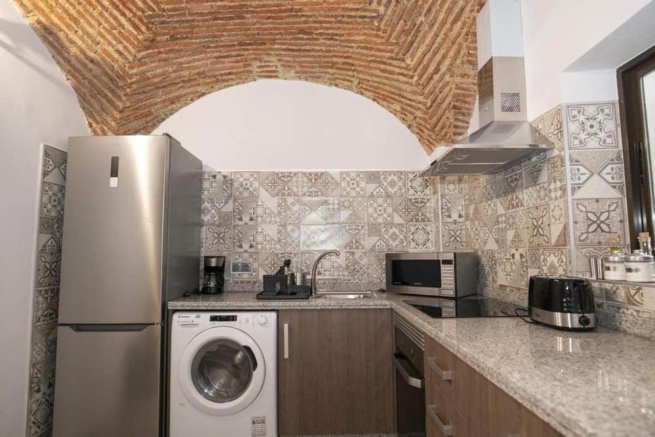 Elegante Apartamento para 5 en el centro de Cáceres con wifi Exterior foto